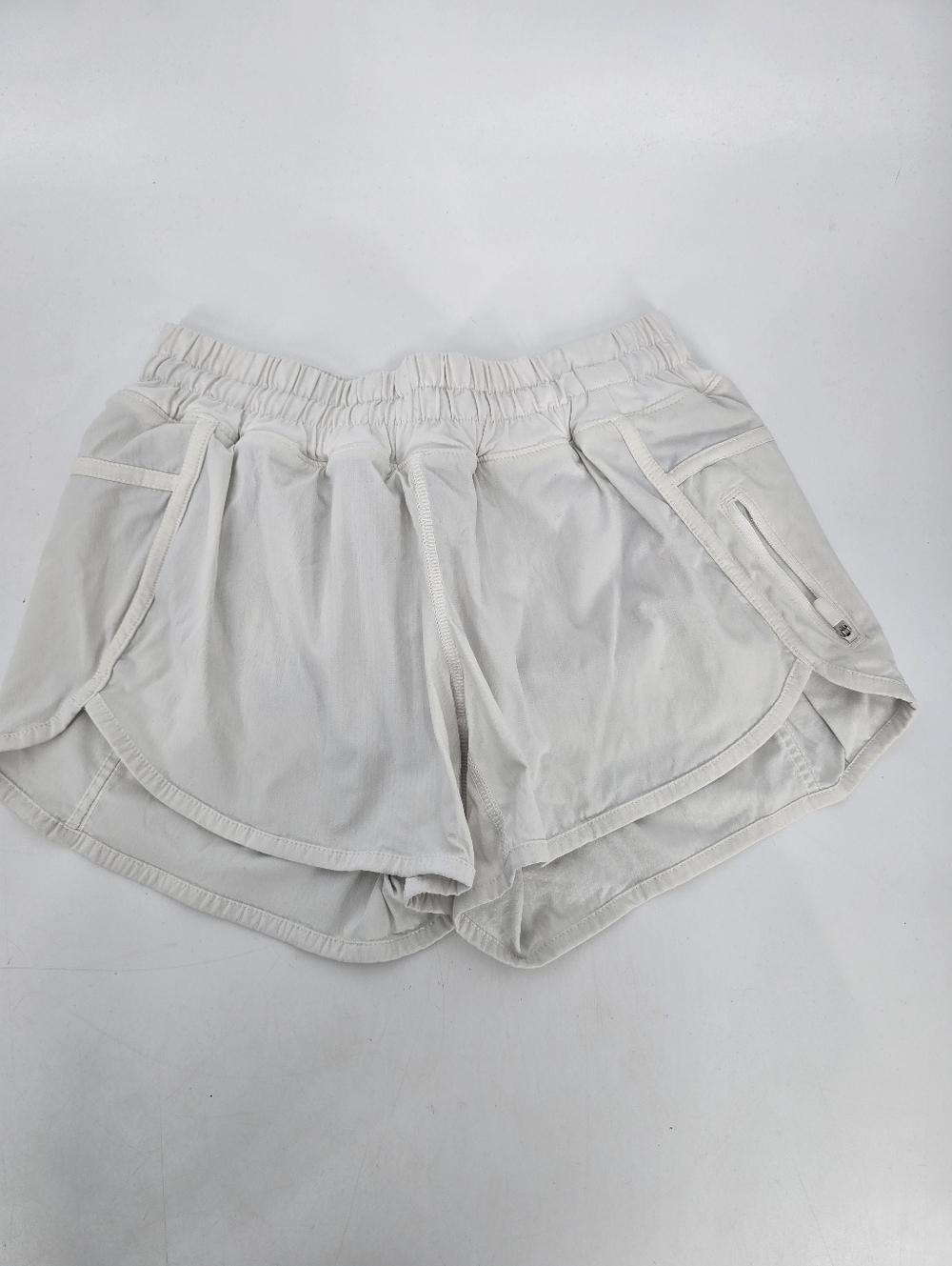 Lululemon Tracker Short IV *2-way Stretch 4" White Size 6 W7FFXS